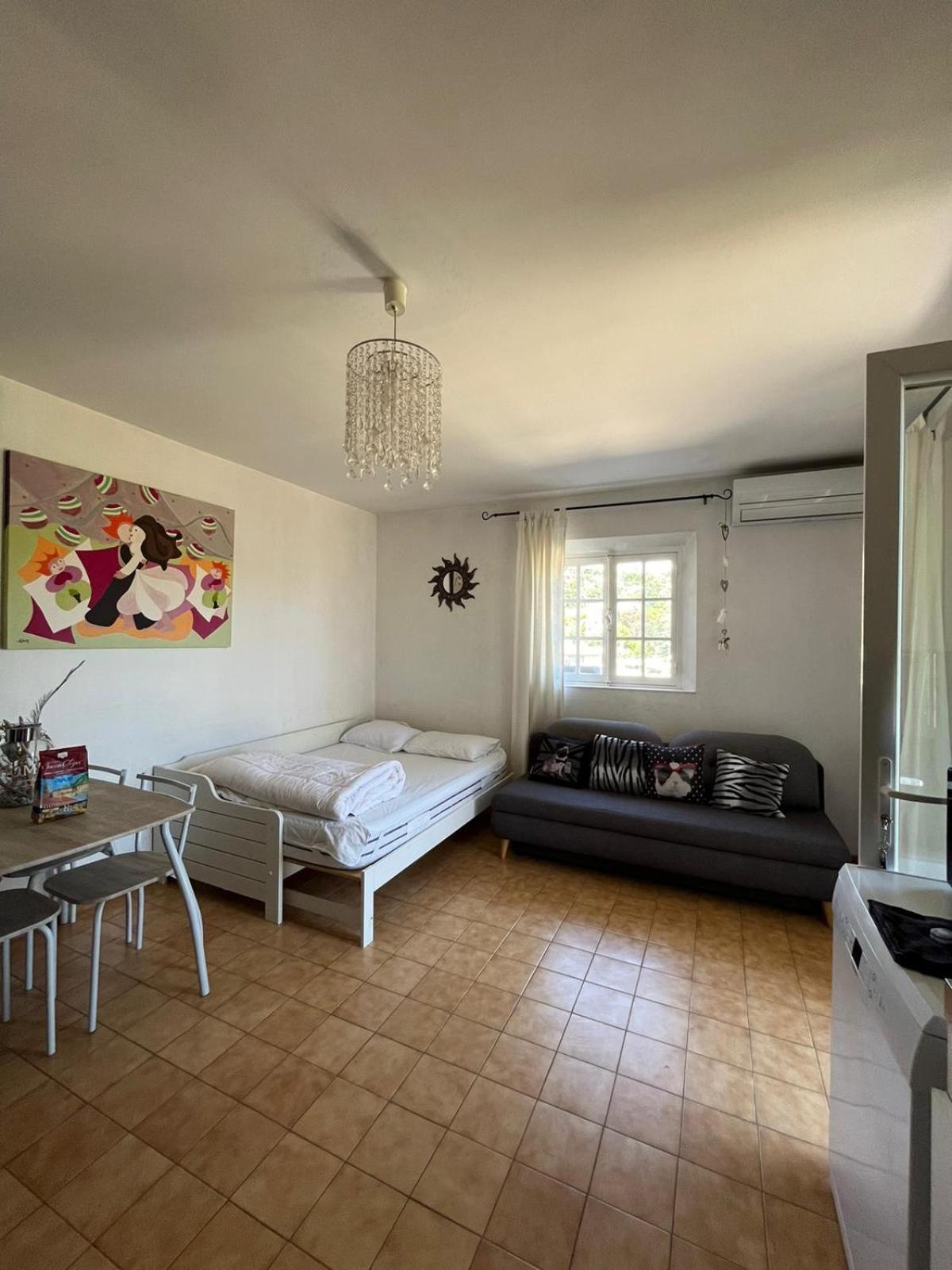 Appartement En Rez De Villa Beausite ماندوليو لا نابول المظهر الخارجي الصورة