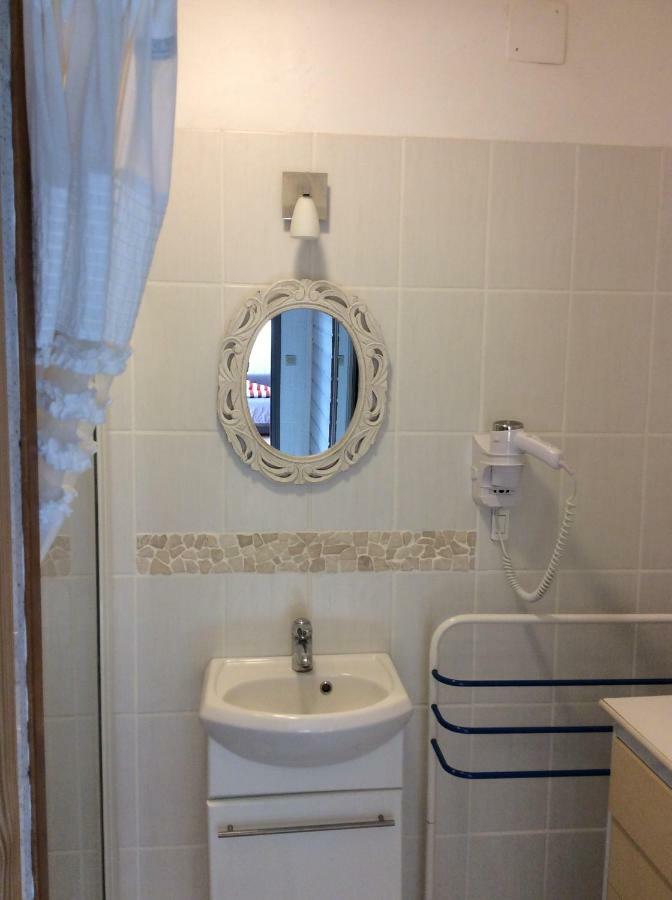 Appartement En Rez De Villa Beausite ماندوليو لا نابول المظهر الخارجي الصورة